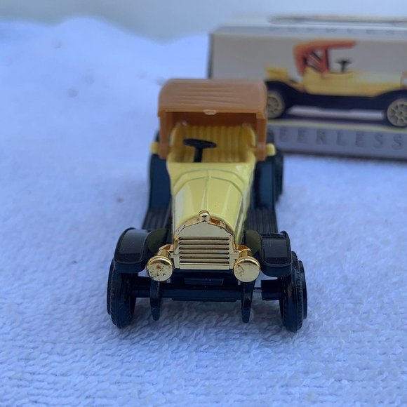 Peerless Readers Digest Die Cast Car - Picture 6 of 10